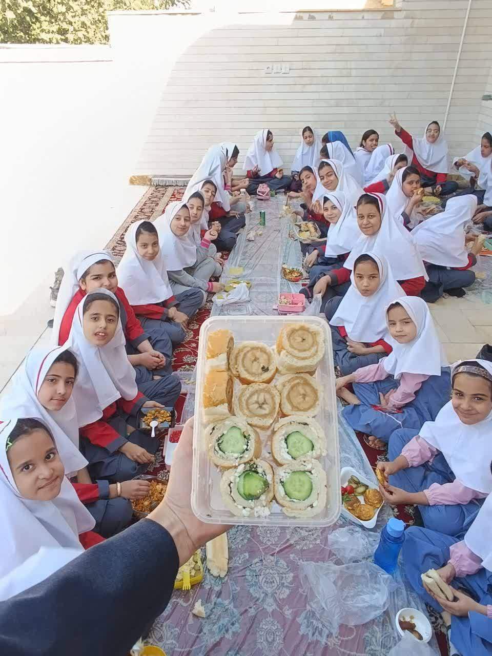 مجتمع تجلی دانش ایساتیس یزد