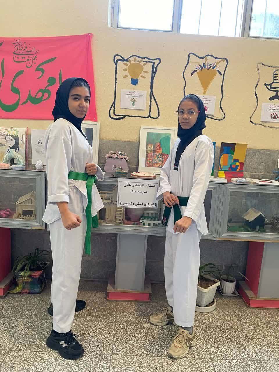 مجتمع تجلی دانش ایساتیس یزد